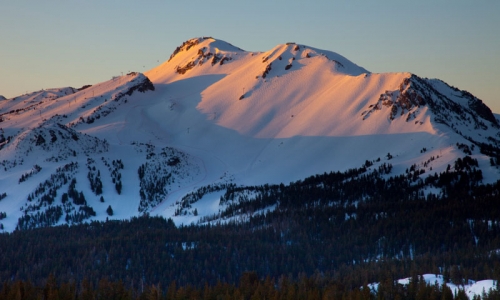 Skiing Mammoth Mountain