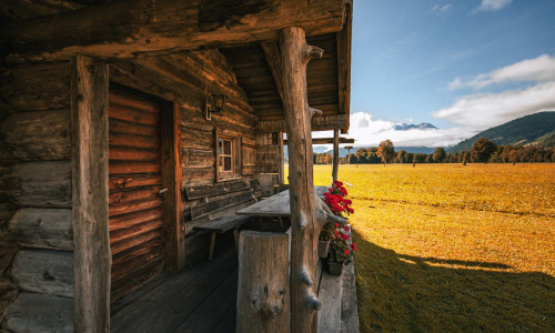 June Lake Lodging